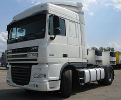 Тягачи седельные DAF XF 105.460 Space Cab ADR