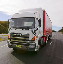 Тягачи седельные Hino SS1EKTA-PSR Тягачи седельные Hino SS1EKTA-PSR