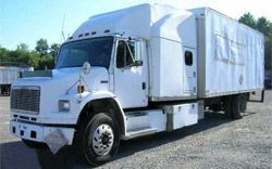 Тягачи седельные Freightliner FL70-CFE Тягачи седельные Freightliner FL70-CFE