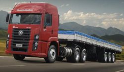 Тягачи седельные Volkswagen Constellation 25.320 Тягачи седельные Volkswagen Constellation 25.320