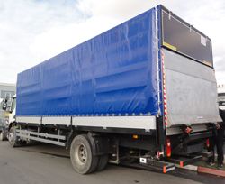 Тентованные грузовики DAF FA LF 55.300 Sleeper Cab Тентованные грузовики DAF FA LF 55.300 Sleeper Cab
