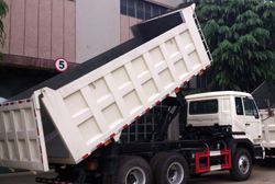 Самосвалы Nissan UD3452D Самосвалы Nissan UD3452D